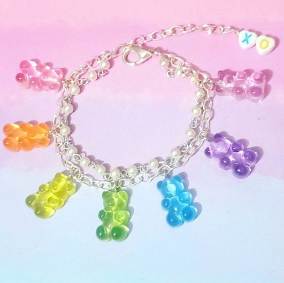 Pulsera de colores con forma de ositos de gomita