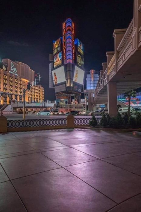 Ciudad de las vegas desierta y sin gente por el Covid-19