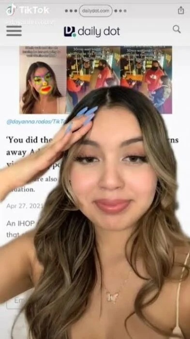 chica apenada contando su historia en tiktok
