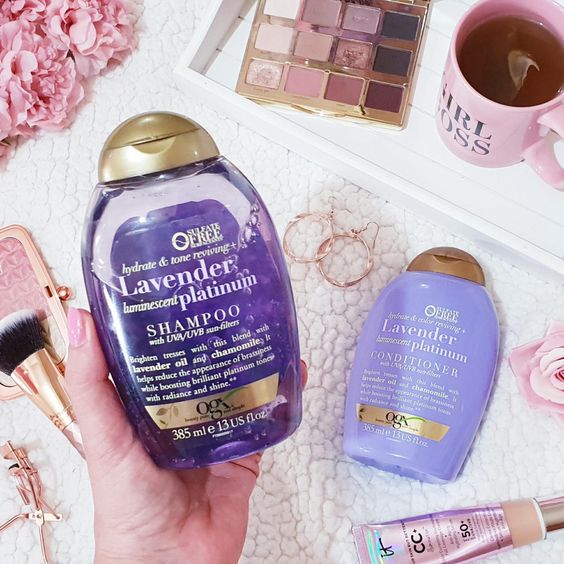 champú morado de la marca Oil para matizar cabello