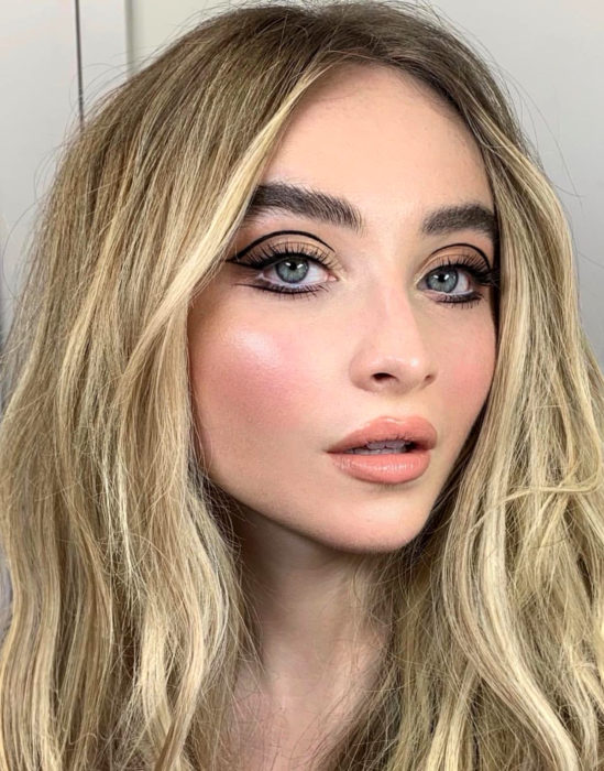 Maquillaje tendencia para el 2020; delineado gráfico o flotante