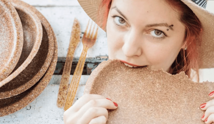 Chica mordiendo un plato; ¡Olvídate de lavar los platos! Crean cubiertos y platos que puedes comerte al terminar de usarlos
