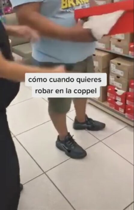 Captura de pantalla del vídeo en TikTok donde un hombre quiso robar unos tenis 