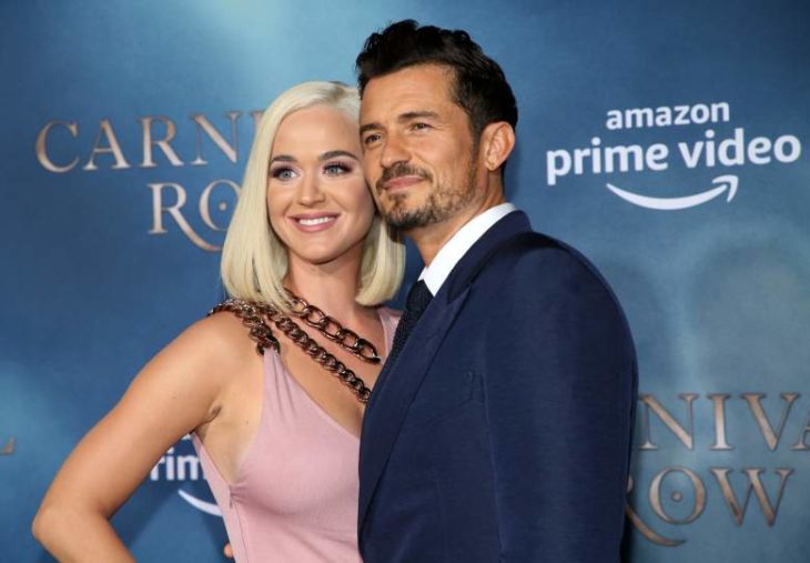 Katy Perry y Orlando Bloom en la alfombra azul de Amazon Prime