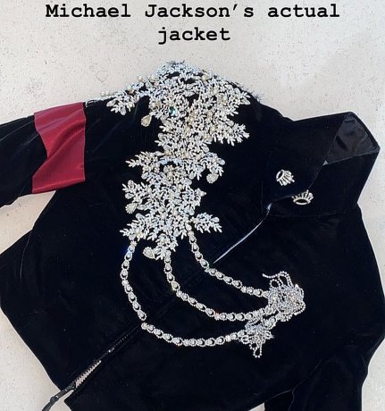 Chaqueta de Michael Jackson con aplicaciones de diamantes y hecha de terciopelo