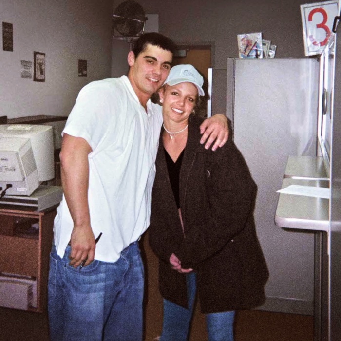 Britney Spears y Jason Alexander
