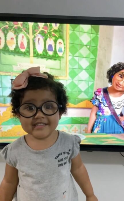 Manu Araujo, la niña en Brasil que se parece a la protagonista de Encanto