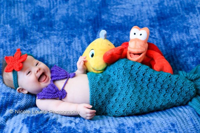 Niña con síndrome de Down disfrazada como Ariel, fotografía por Nicole Louise Perkins
