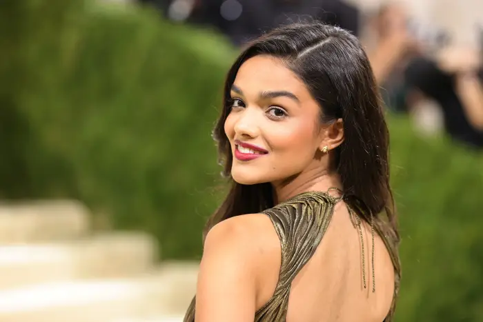 chica modelando; La nueva Blancanieves será una mujer fuerte; así lo confesó Rachel Zegler
