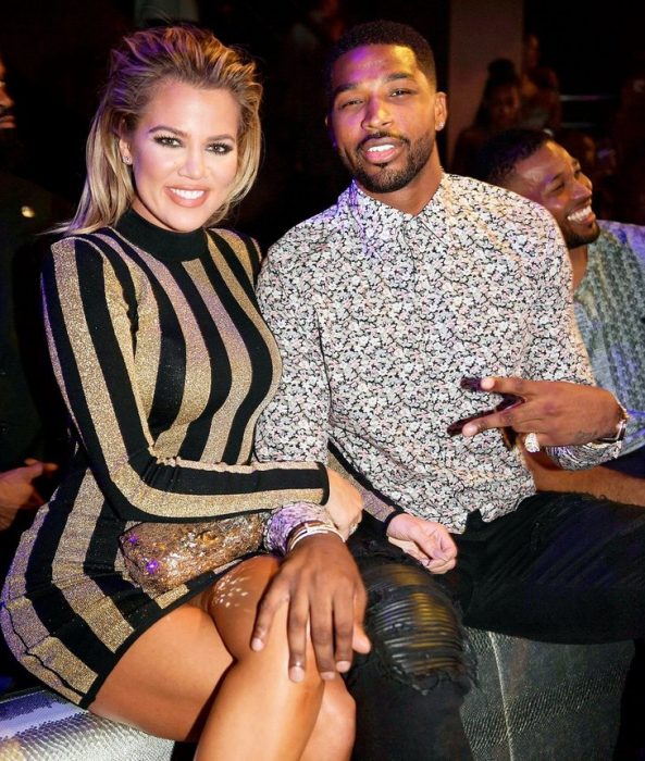Tristan Thompson junto a Khloé Kardashian